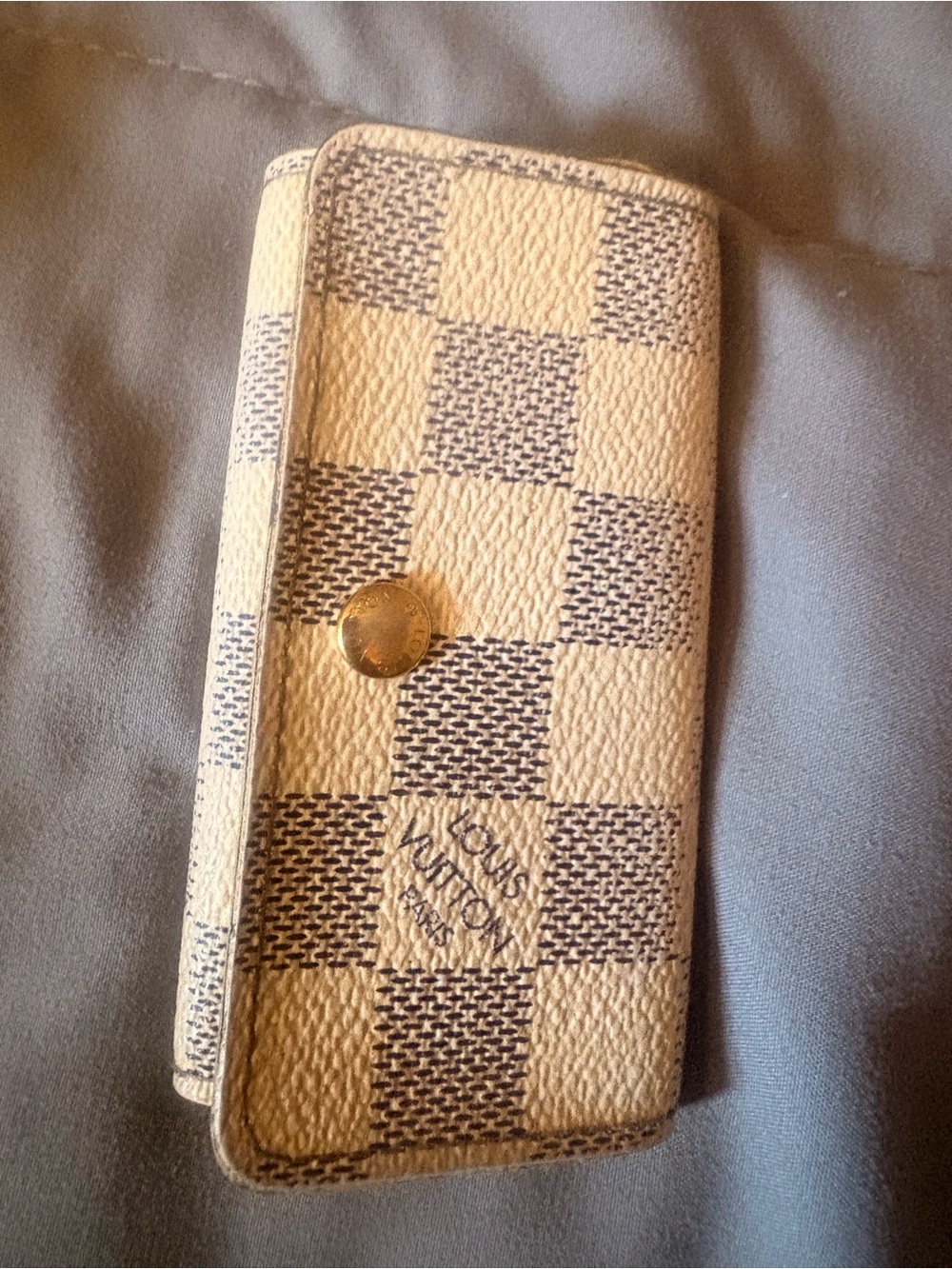 Louis Vuitton Damier Azur 4 Key Holder Case Cream & Gray - Authentic
